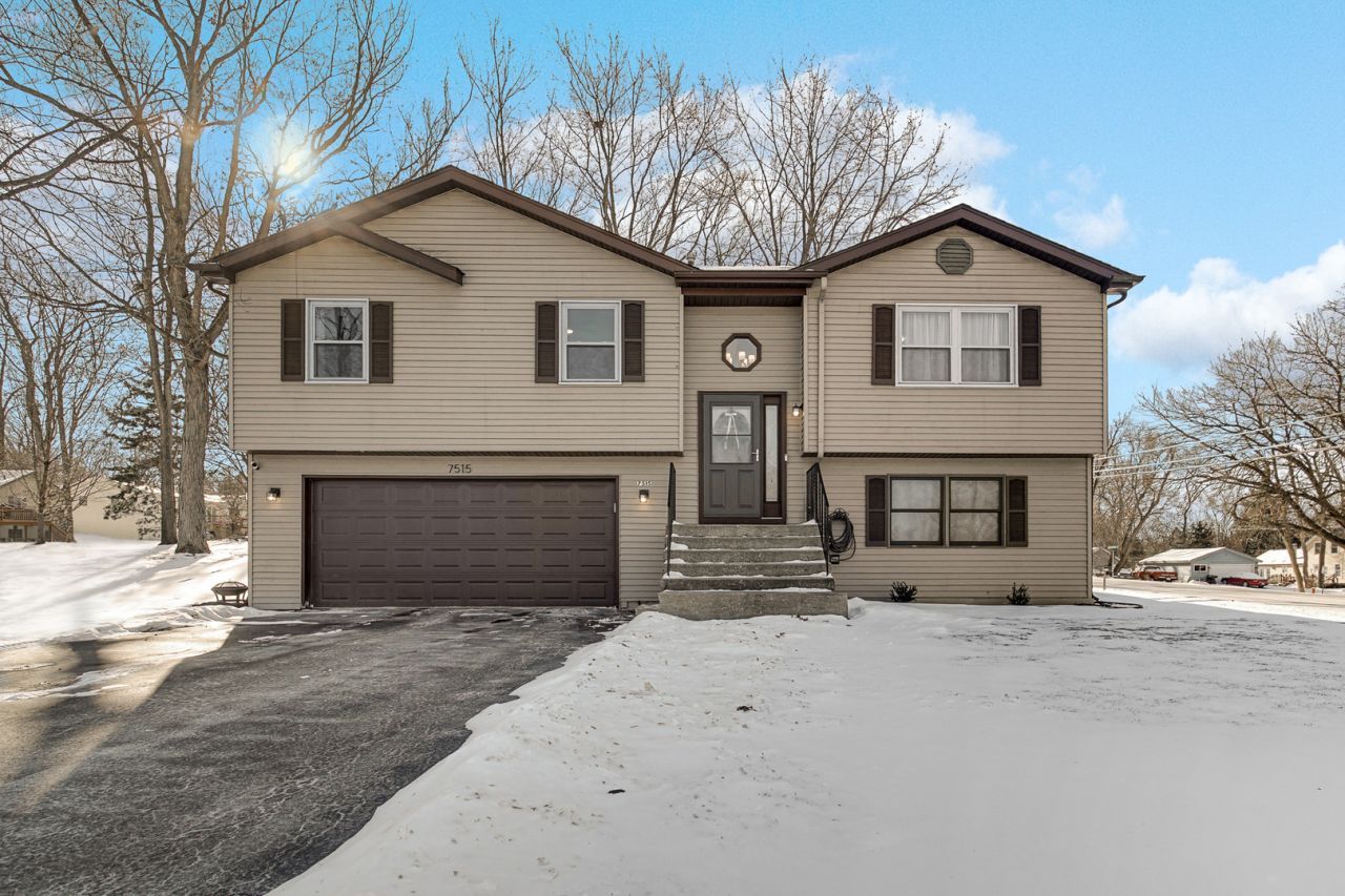 7515 Hickory Trail, Wonder Lake, IL 60097 Main Photo