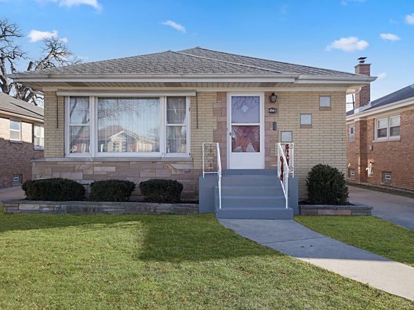 4941 N Normandy Avenue, Chicago, IL 60656