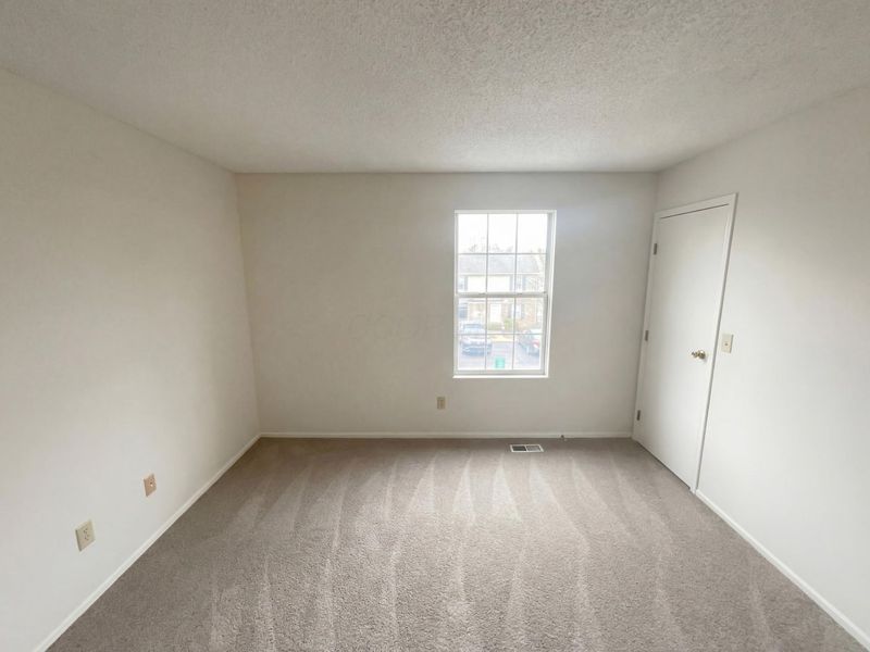 5083 Singleton Drive, Unit 33B, Hilliard, OH 43026 Photo 7