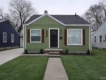 1483 E Evelyn Avenue, Hazel Park, MI 48030