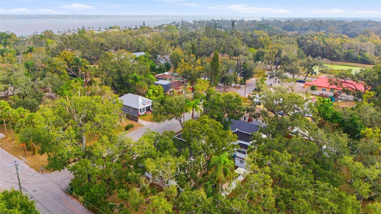 1706 4th Avenue E, Bradenton, FL 34208 Photo