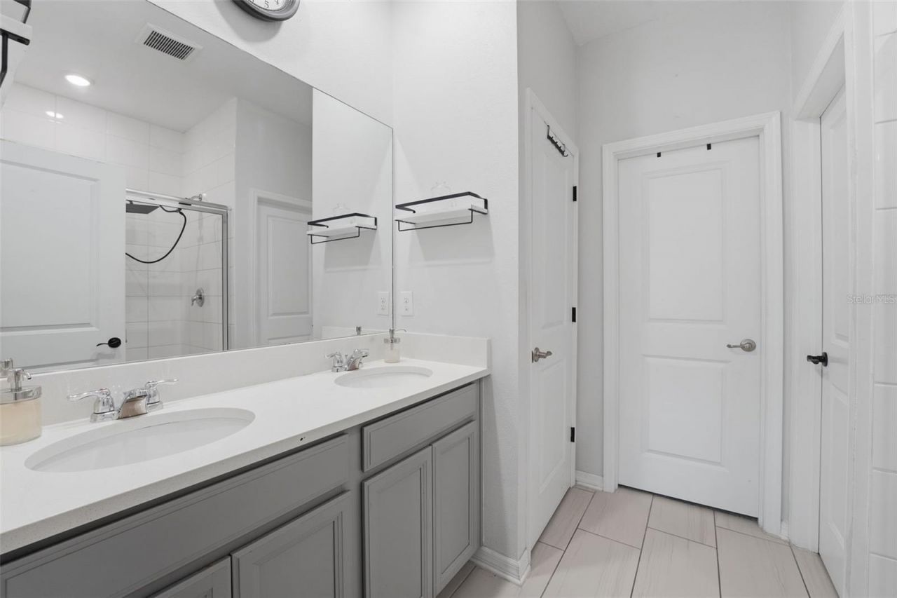 1770 Woodleaf Hammock Court, Lakewood Ranch, FL 34212 Photo