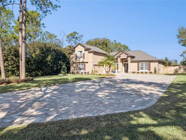 7611 EARLWOOD AVENUE, MOUNT DORA, FL 32757