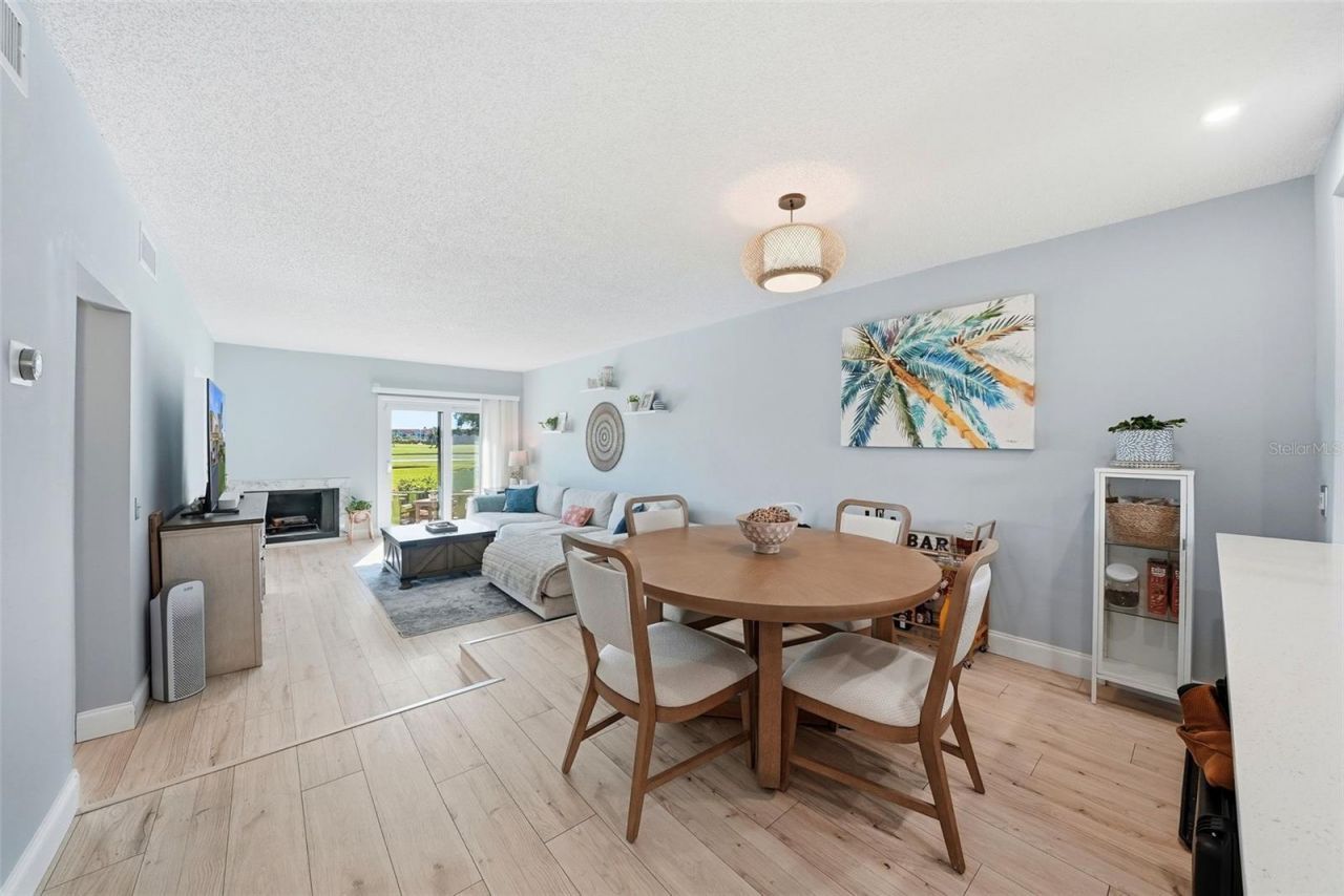 6260 Sun Boulevard, Unit 4, Saint Petersburg, FL 33715 Photo