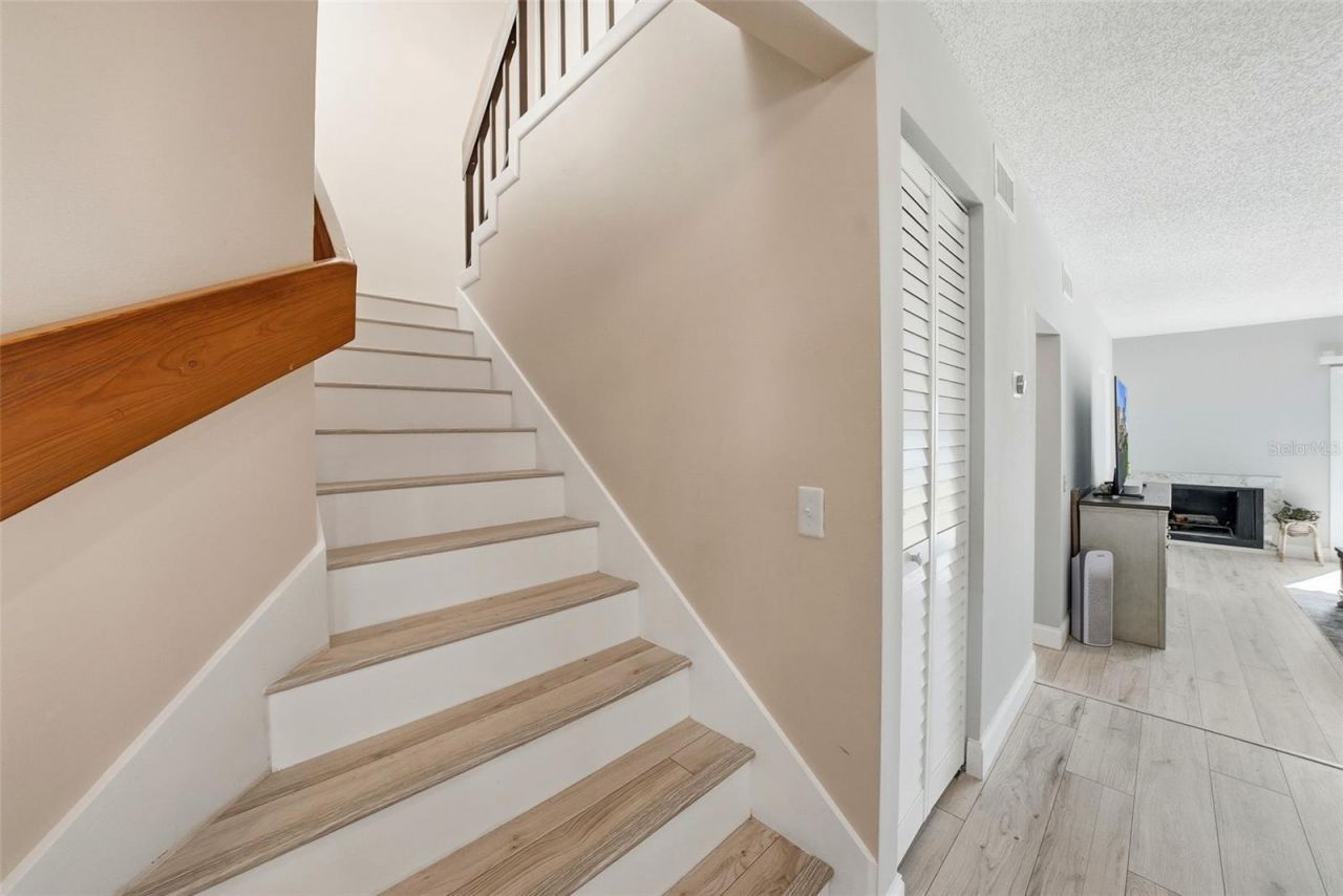 6260 Sun Boulevard, Unit 4, Saint Petersburg, FL 33715 Photo