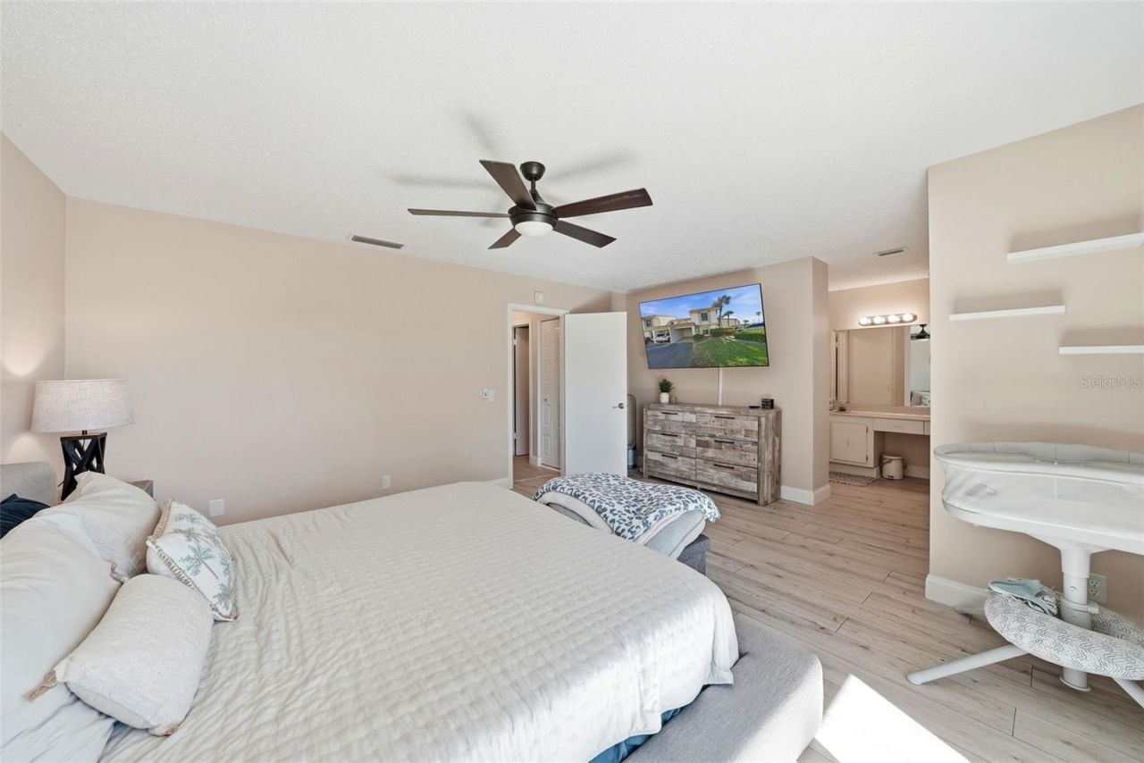 6260 Sun Boulevard, Unit 4, Saint Petersburg, FL 33715 Photo