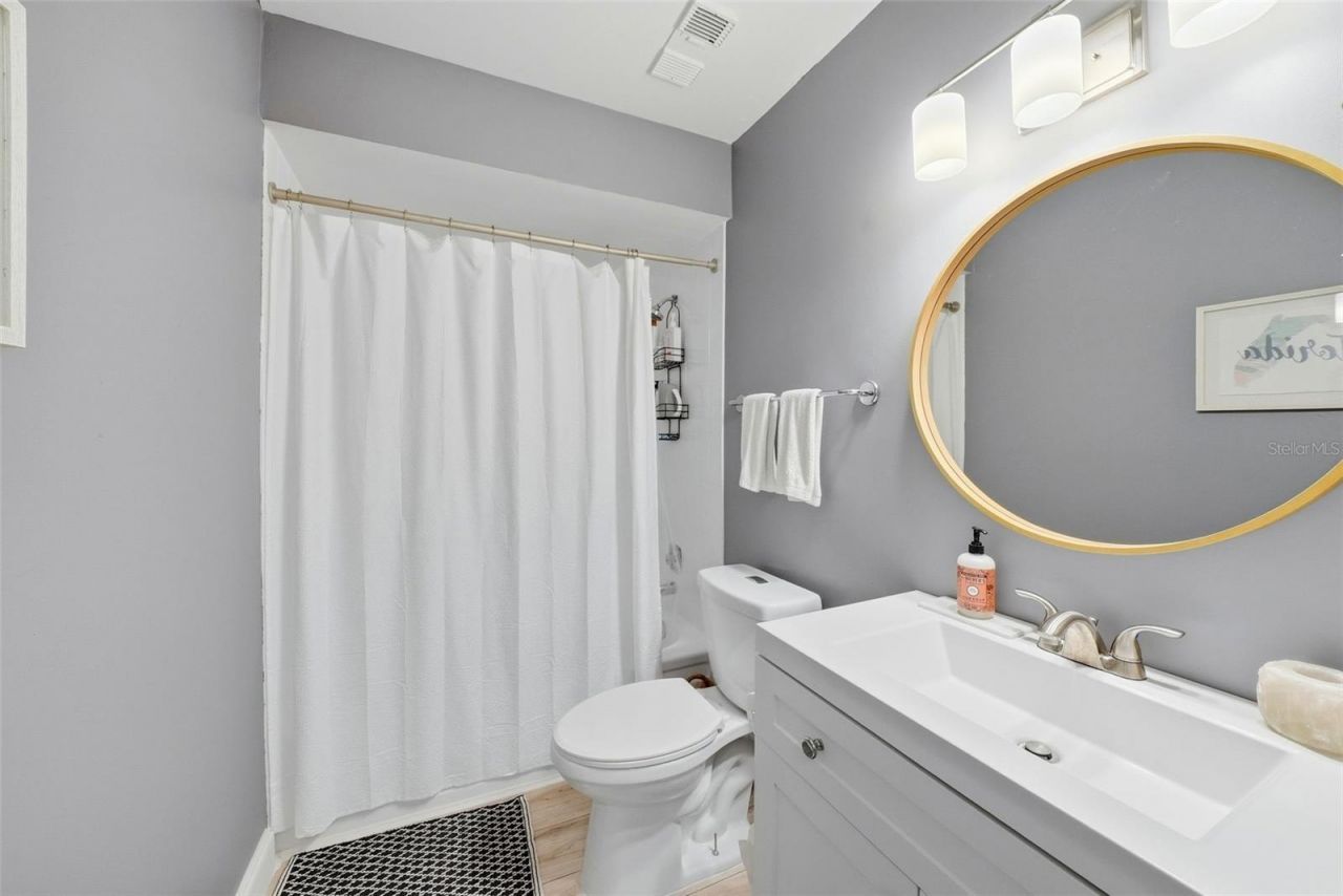 6260 Sun Boulevard, Unit 4, Saint Petersburg, FL 33715 Photo