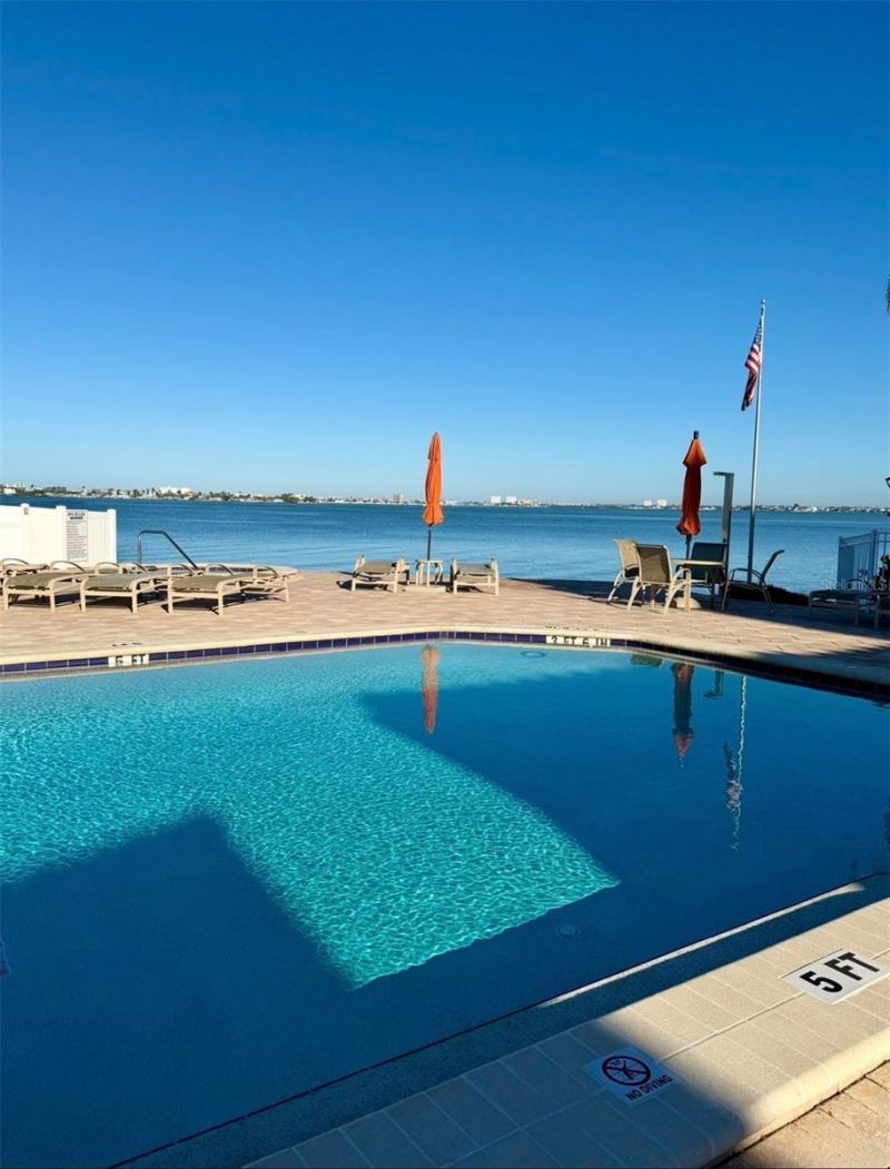 6260 Sun Boulevard, Unit 4, Saint Petersburg, FL 33715 Photo