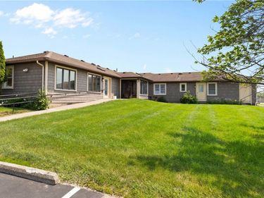 2640 Ridgeway Ave, Rochester, NY 14626