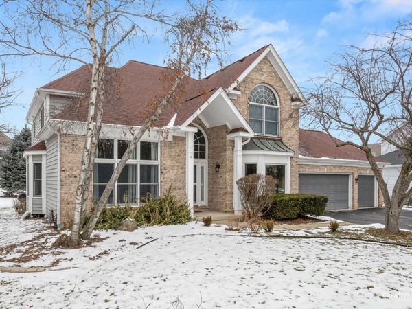 1600 HARRIS Drive, Aurora, IL 60502