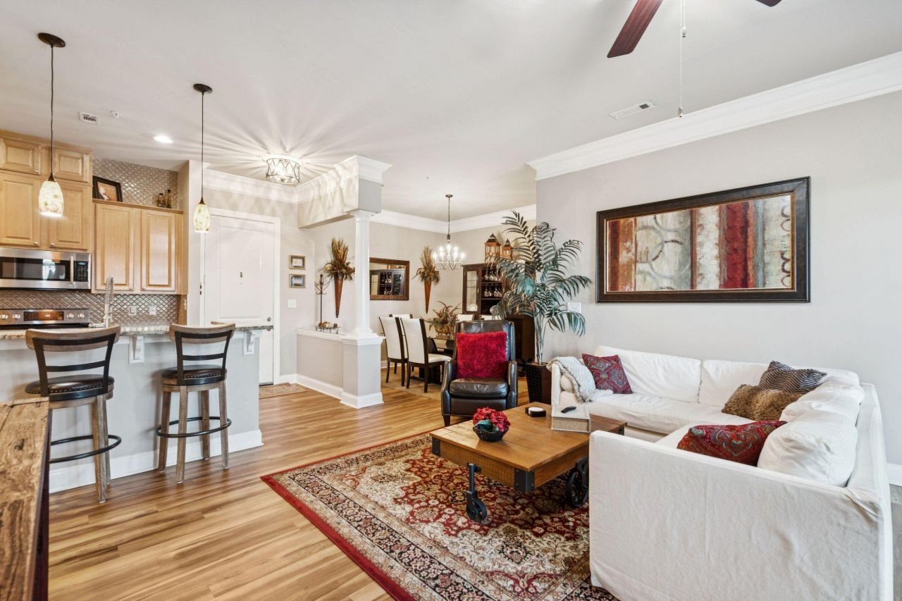 200 River Landing Drive Photo 10