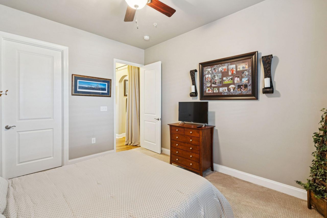 200 River Landing Drive Photo 31