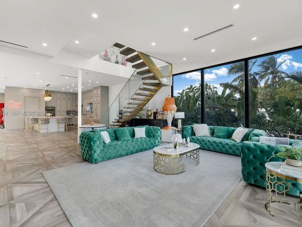 8005 Noremac Ave , Miami Beach, FL 33141