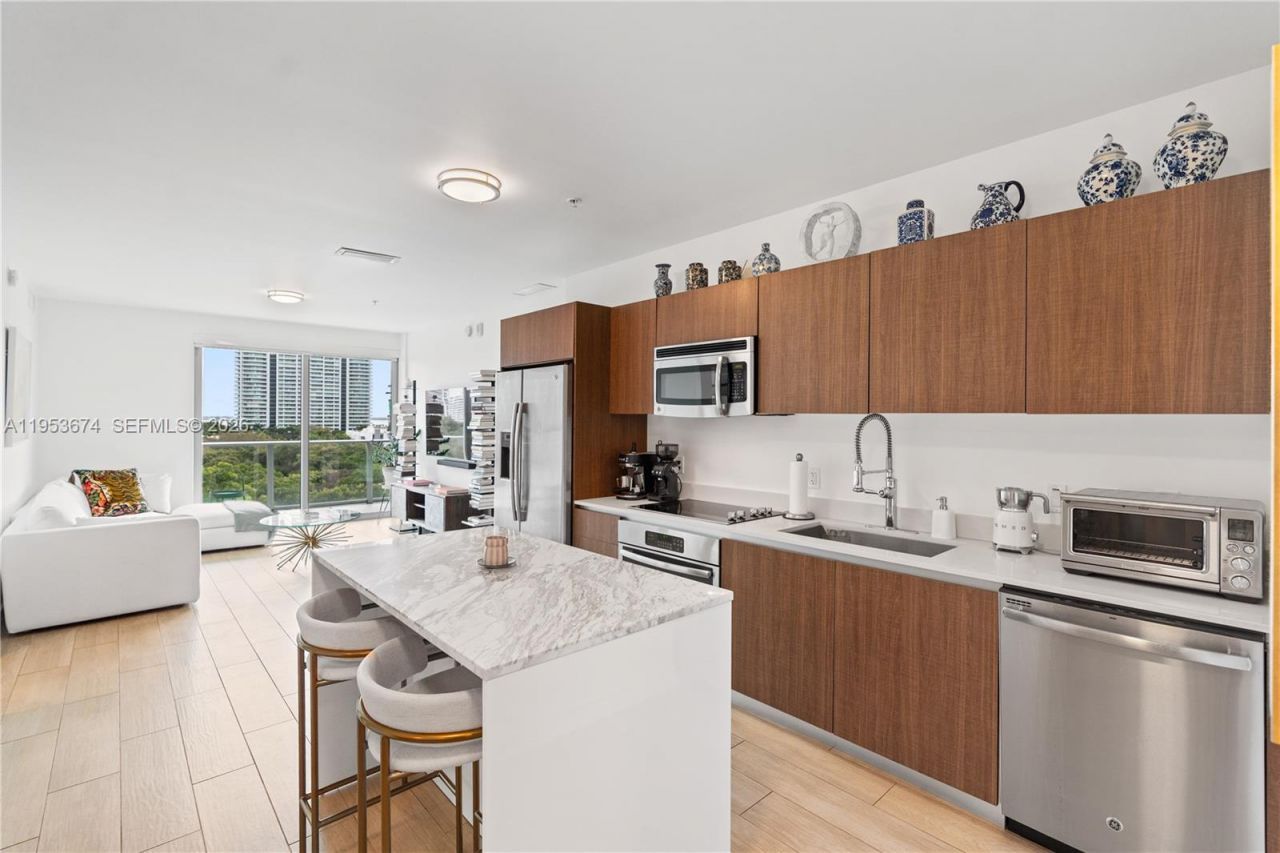 1600 SW 1st Ave, Unit 807, Miami, FL 33129 Photo