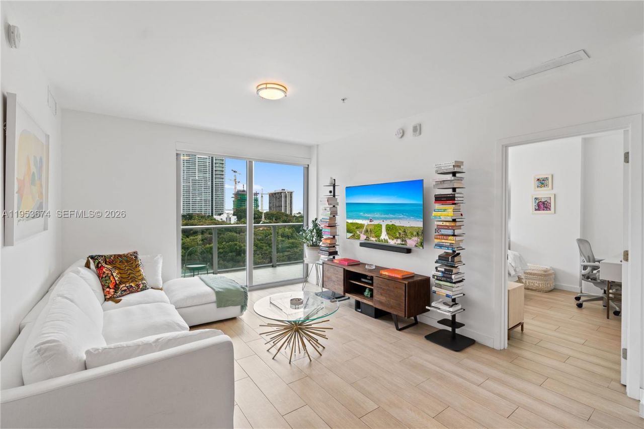 1600 SW 1st Ave, Unit 807, Miami, FL 33129 Photo
