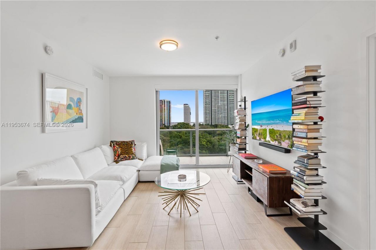 1600 SW 1st Ave, Unit 807, Miami, FL 33129 Photo