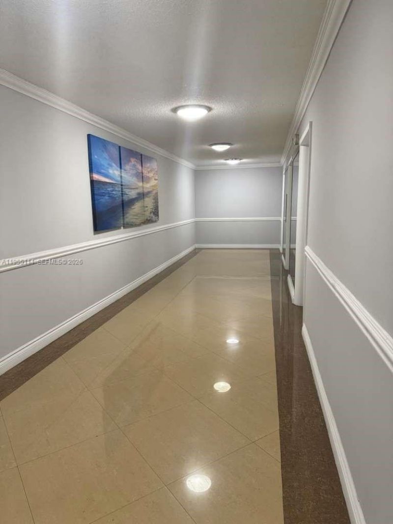 3725 S Ocean Dr, Unit 715, Hollywood, FL 33019 Photo