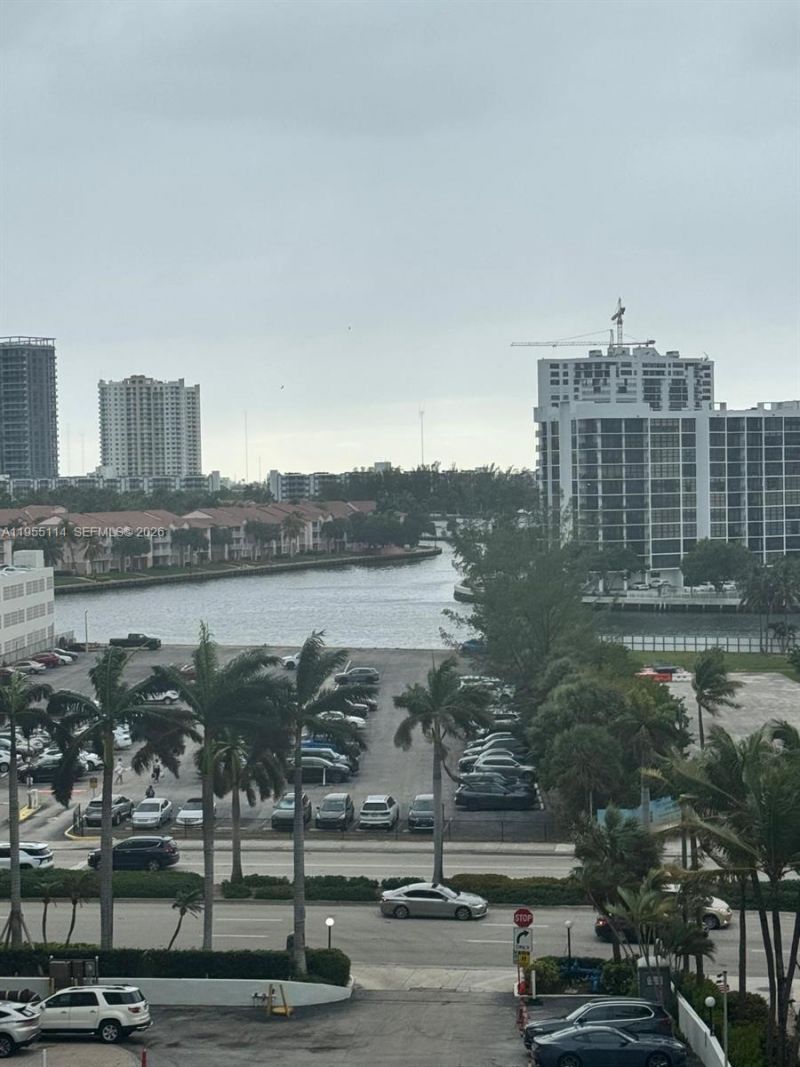 3725 S Ocean Dr, Unit 715, Hollywood, FL 33019 Photo