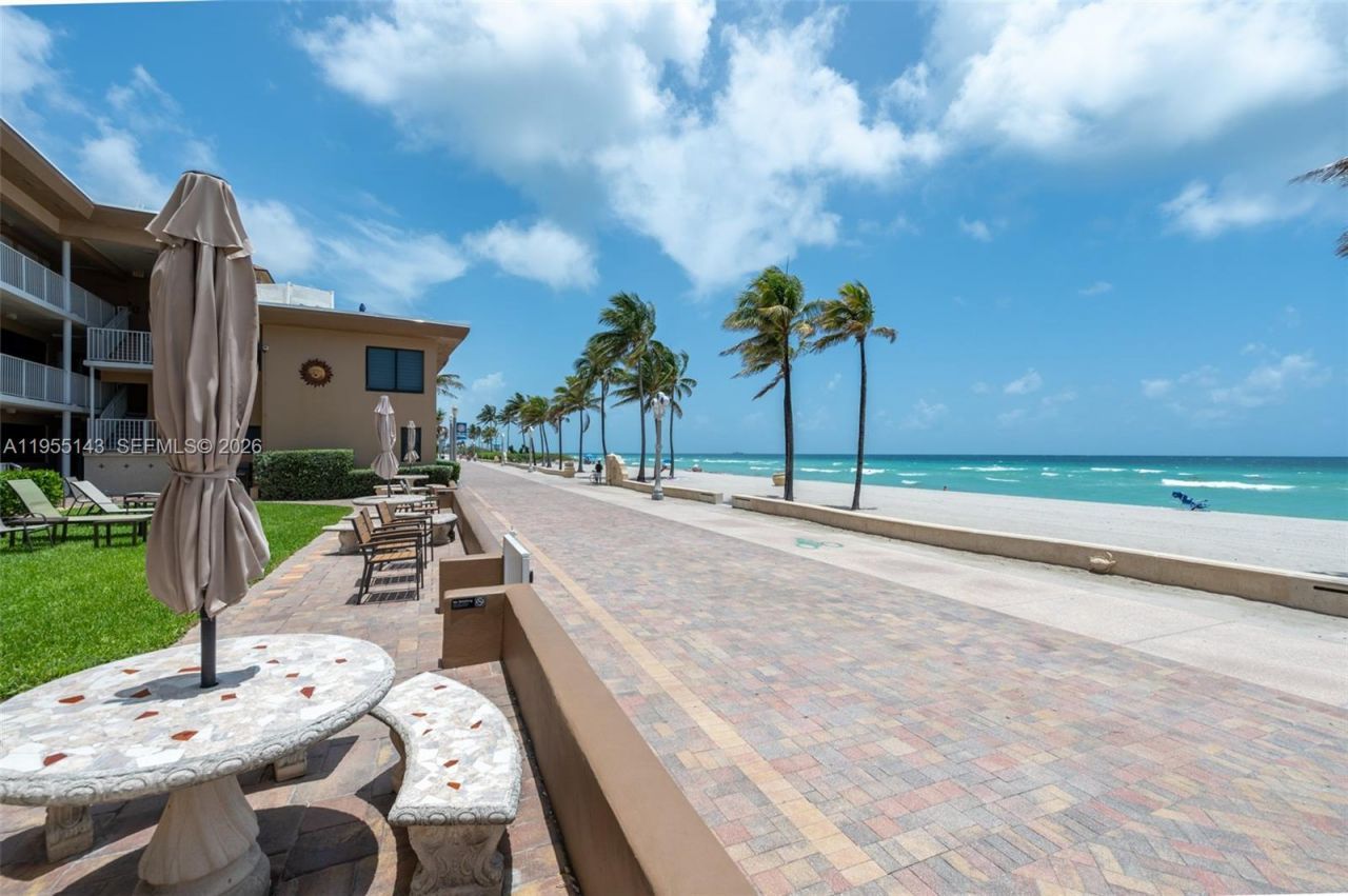 3300 N Surf Rd, Unit 17A, Hollywood, FL 33019 Photo