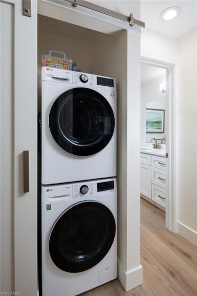 1595 Curlew Ave, Unit 4, Naples, FL 34102 Photo