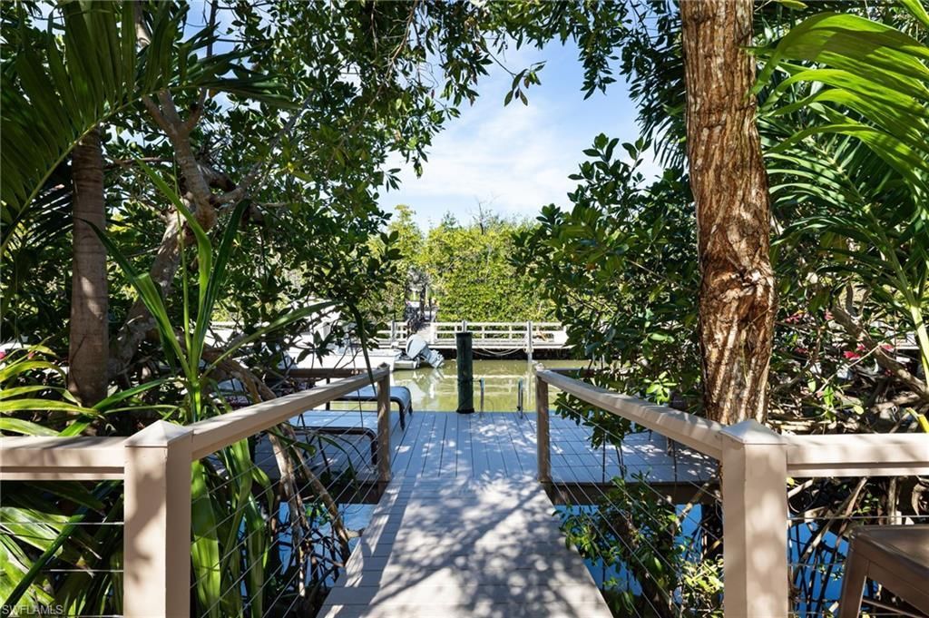 1595 Curlew Ave, Unit 4, Naples, FL 34102 Photo