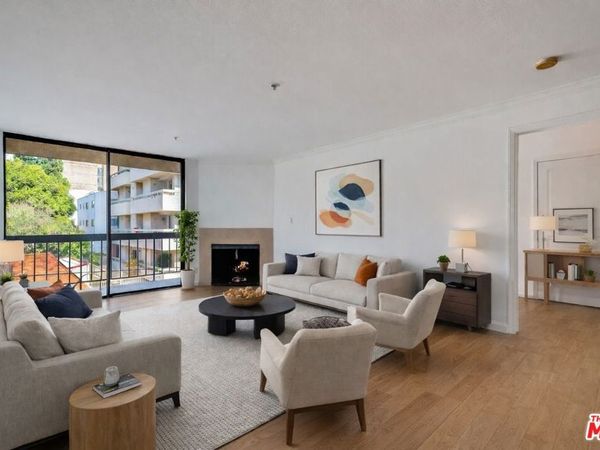 7320 Hawthorn Avenue, Unit 207, Los Angeles, CA 90046