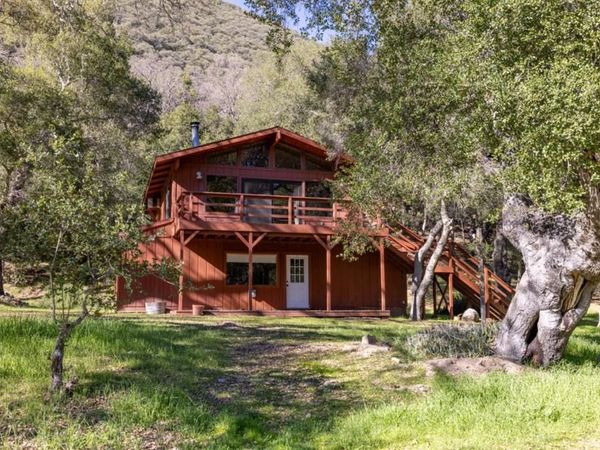 42250 Carmel Valley Road, Greenfield, CA 93927
