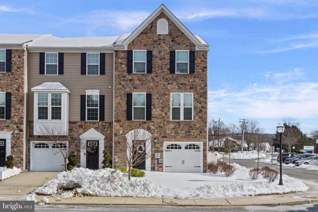 1067 Prime Place, Sewell, NJ 08080 Main Photo