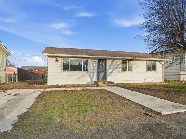 743 S Beeman St, Airway Heights, WA 99001