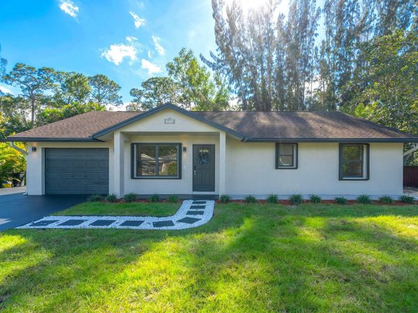 15438 Los Angeles Drive, Loxahatchee Groves, FL 33470