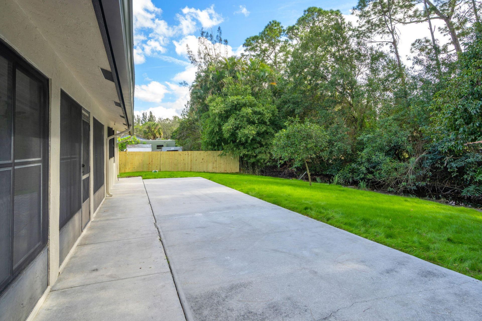 15438 Los Angeles Drive, Loxahatchee Groves, FL 33470 Photo