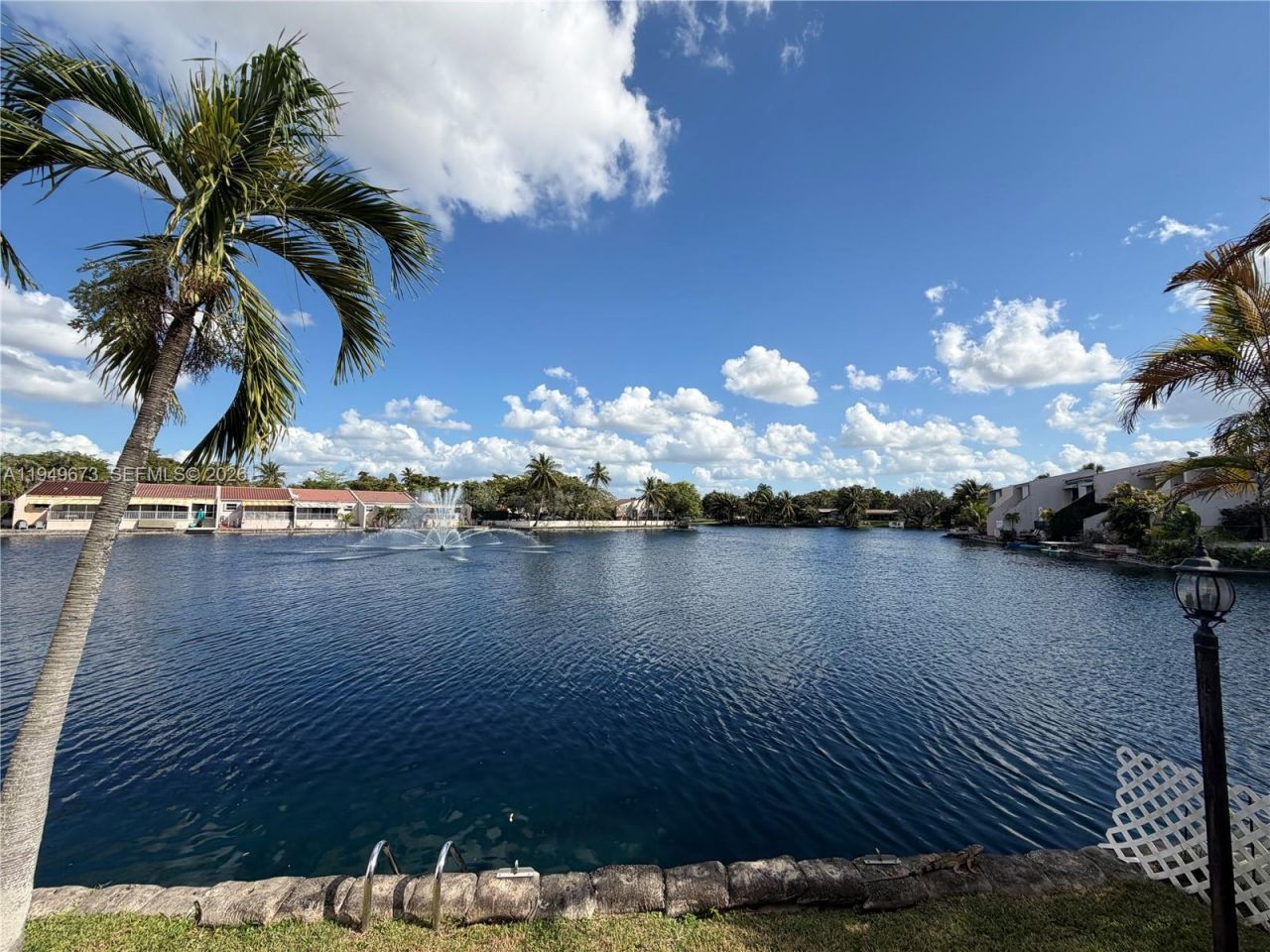 7216 Jacaranda Ln, Miami Lakes, FL 33014 Photo