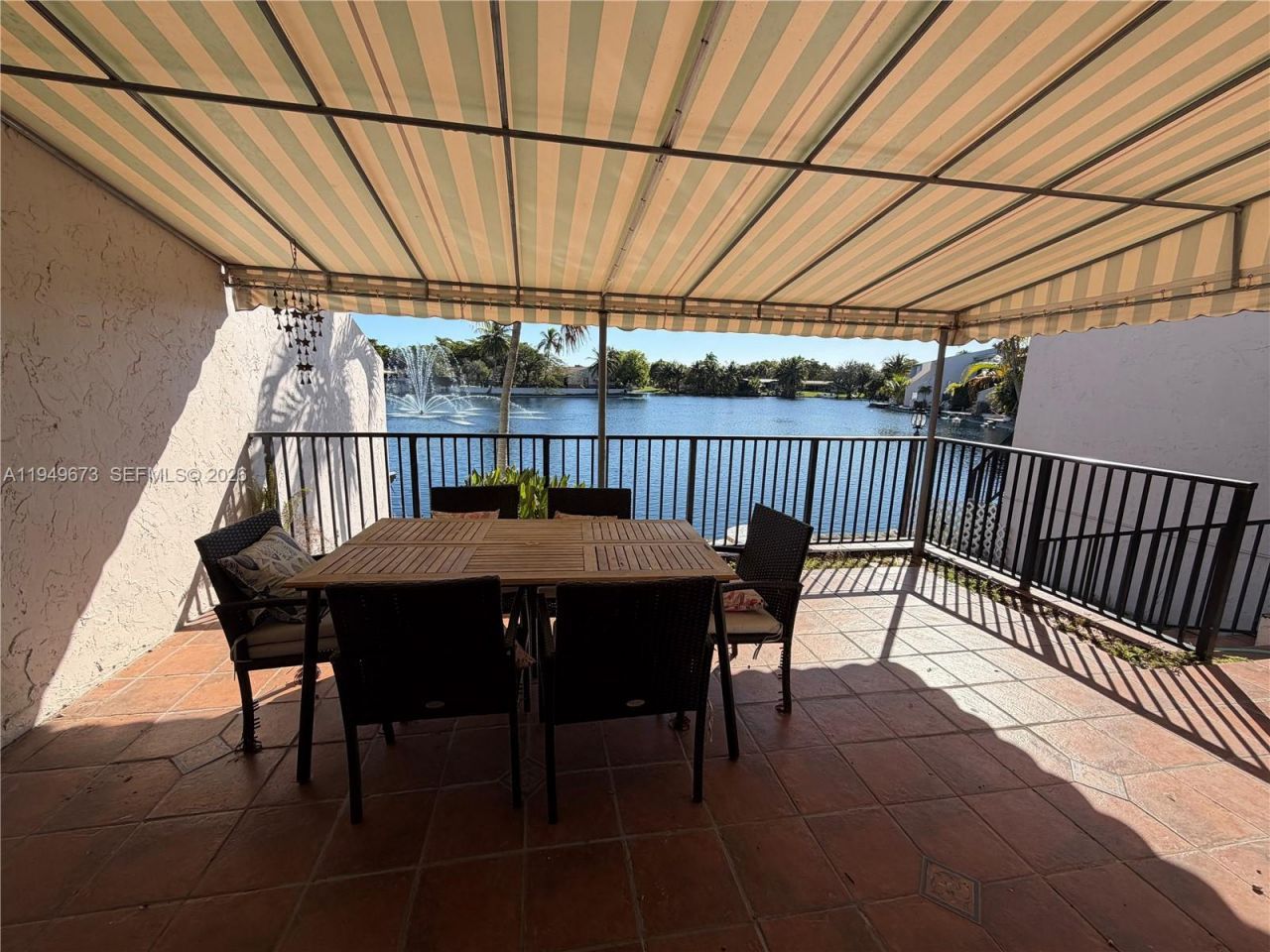 7216 Jacaranda Ln, Miami Lakes, FL 33014 Photo