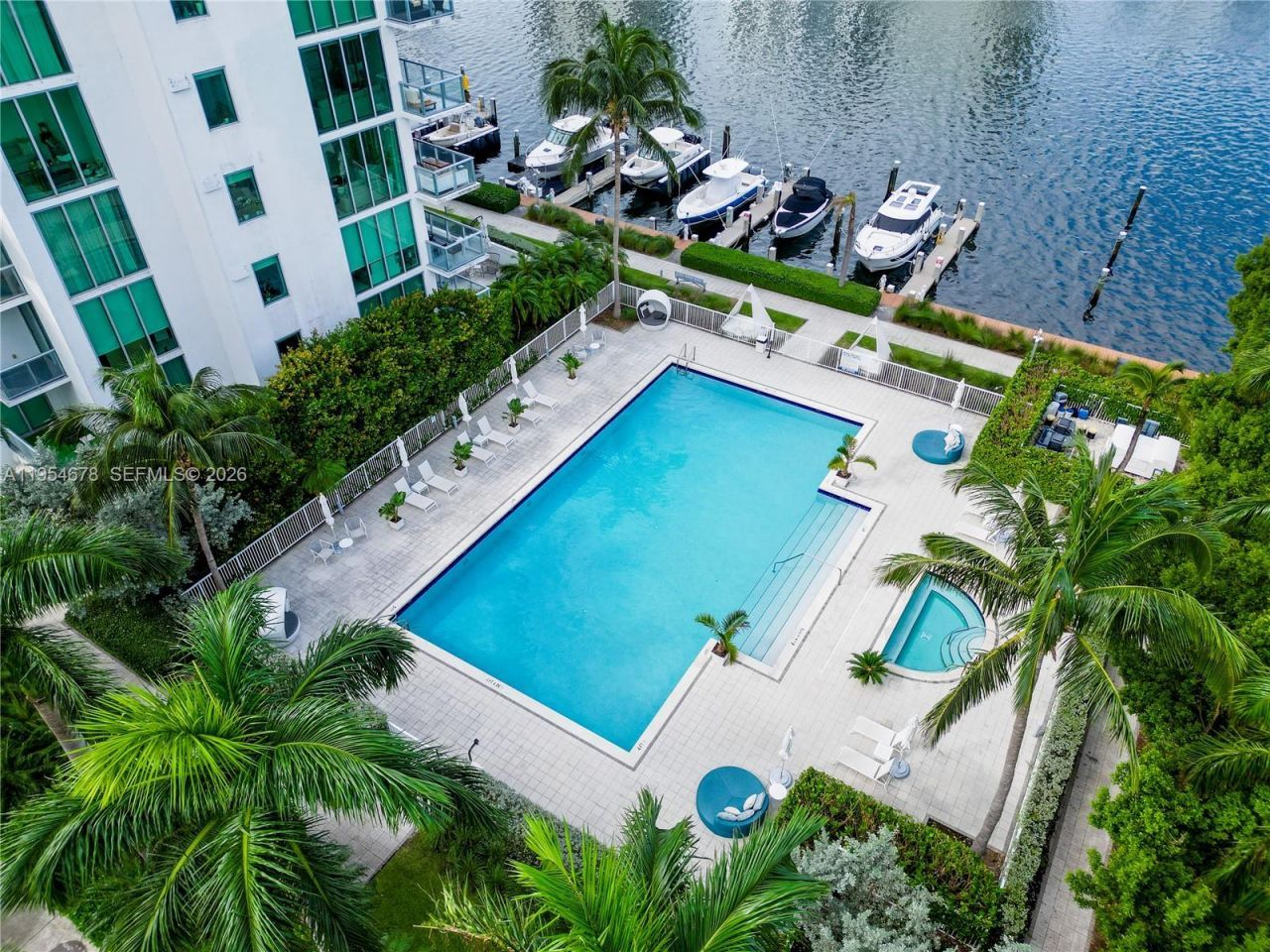 7928 East Drive , Unit 303, North Bay Village, FL 33141 Photo