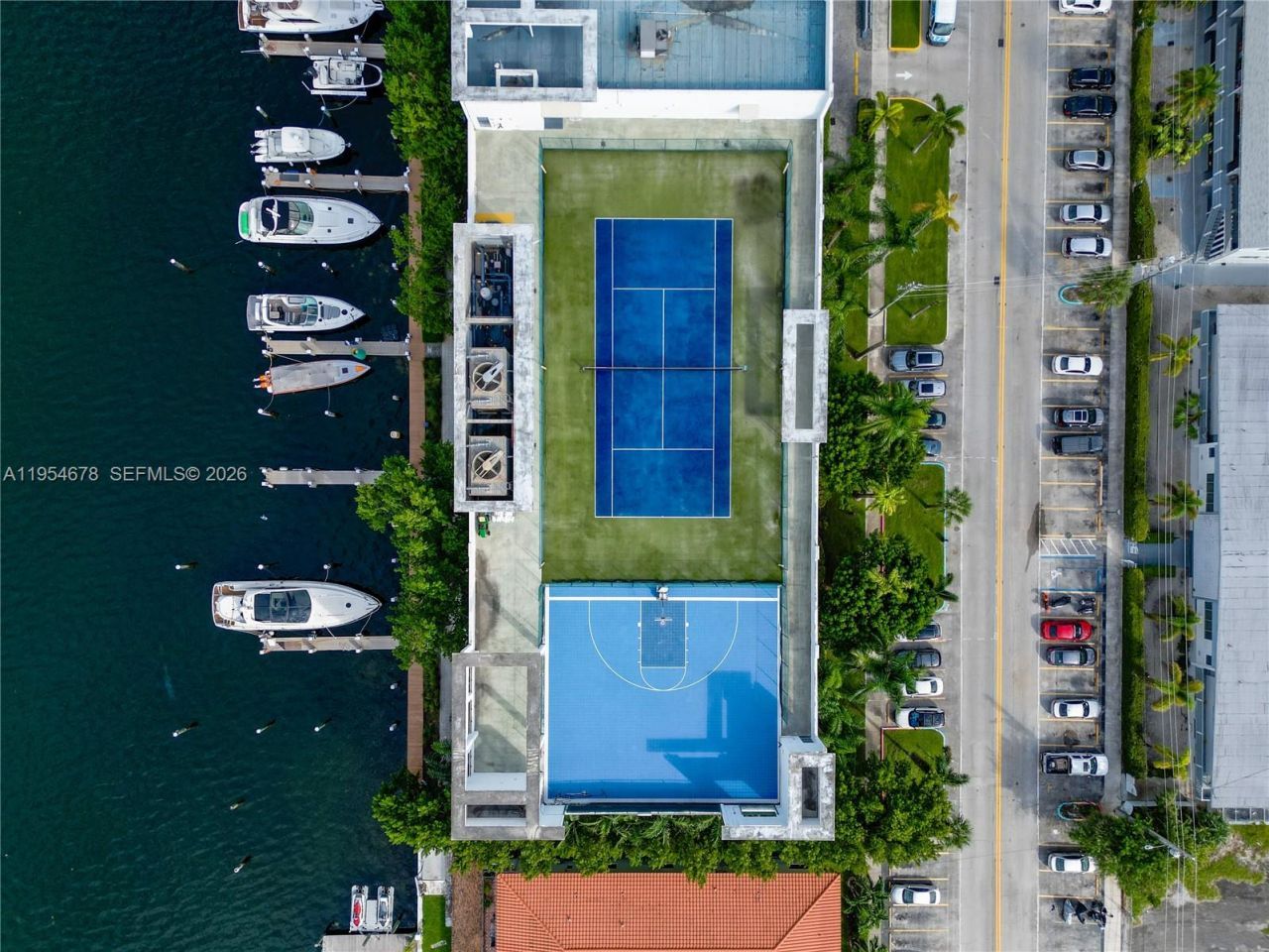 7928 East Drive , Unit 303, North Bay Village, FL 33141 Photo