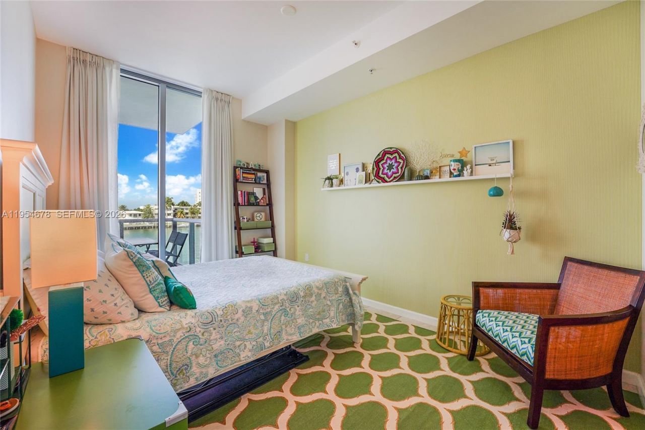 7928 East Drive , Unit 303, North Bay Village, FL 33141 Photo