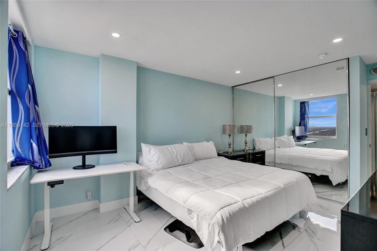 111 Briny Ave, Unit 25-10, Pompano Beach, FL 33062 Photo