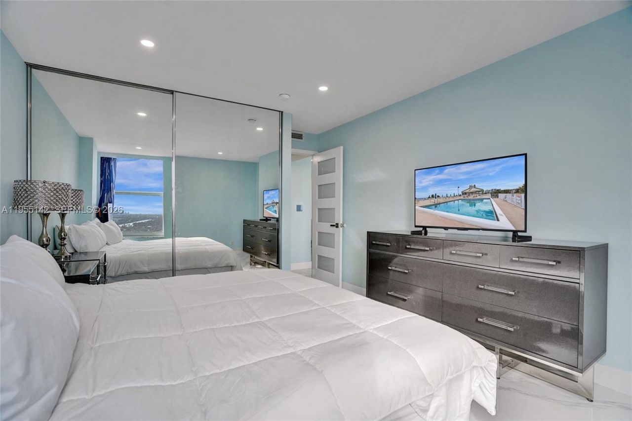 111 Briny Ave, Unit 25-10, Pompano Beach, FL 33062 Photo