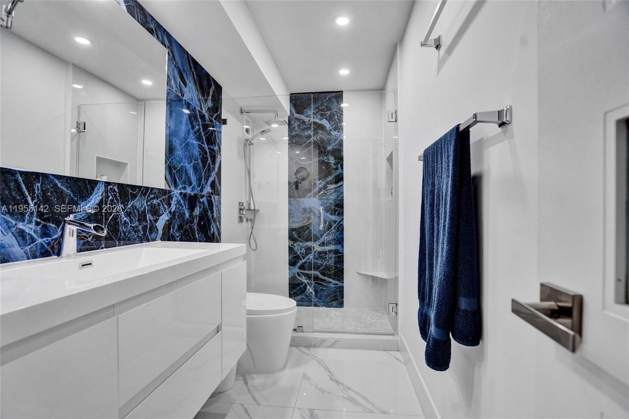 111 Briny Ave, Unit 25-10, Pompano Beach, FL 33062 Photo