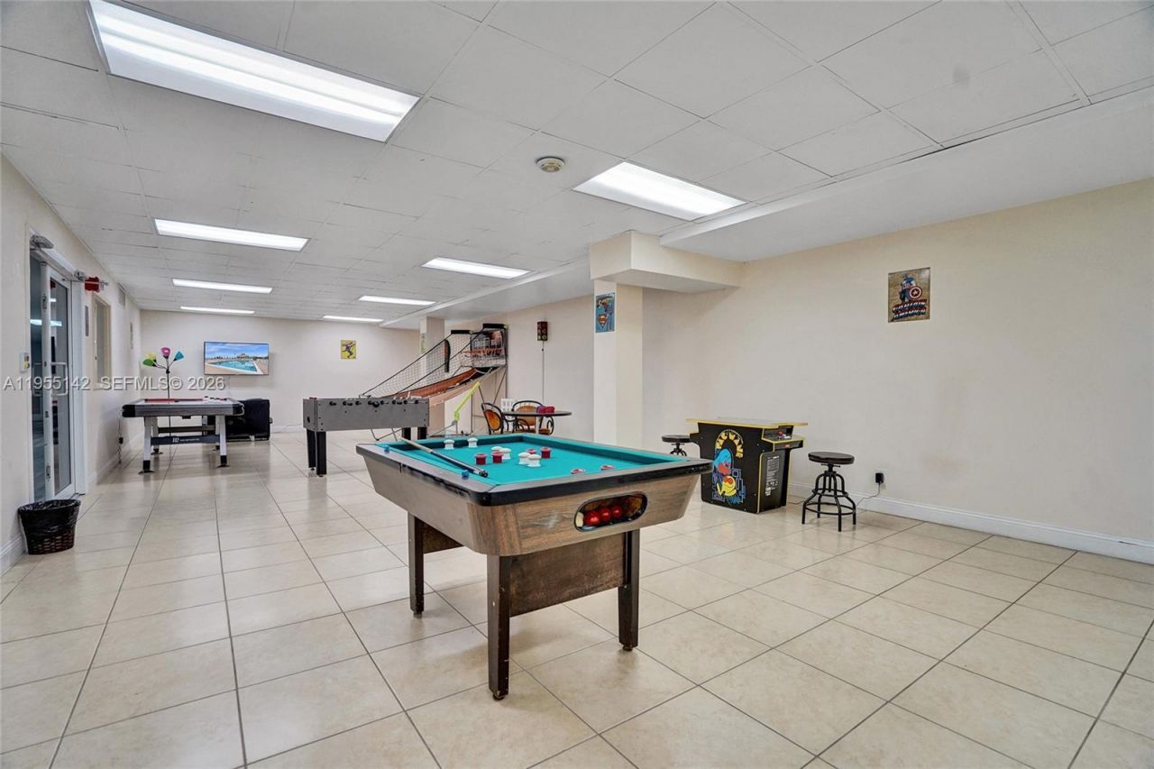 111 Briny Ave, Unit 25-10, Pompano Beach, FL 33062 Photo