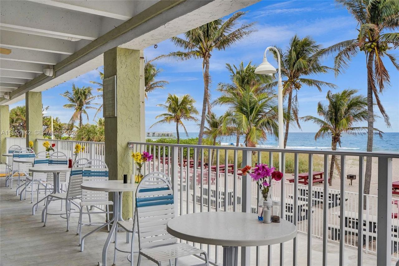 111 Briny Ave, Unit 25-10, Pompano Beach, FL 33062 Photo