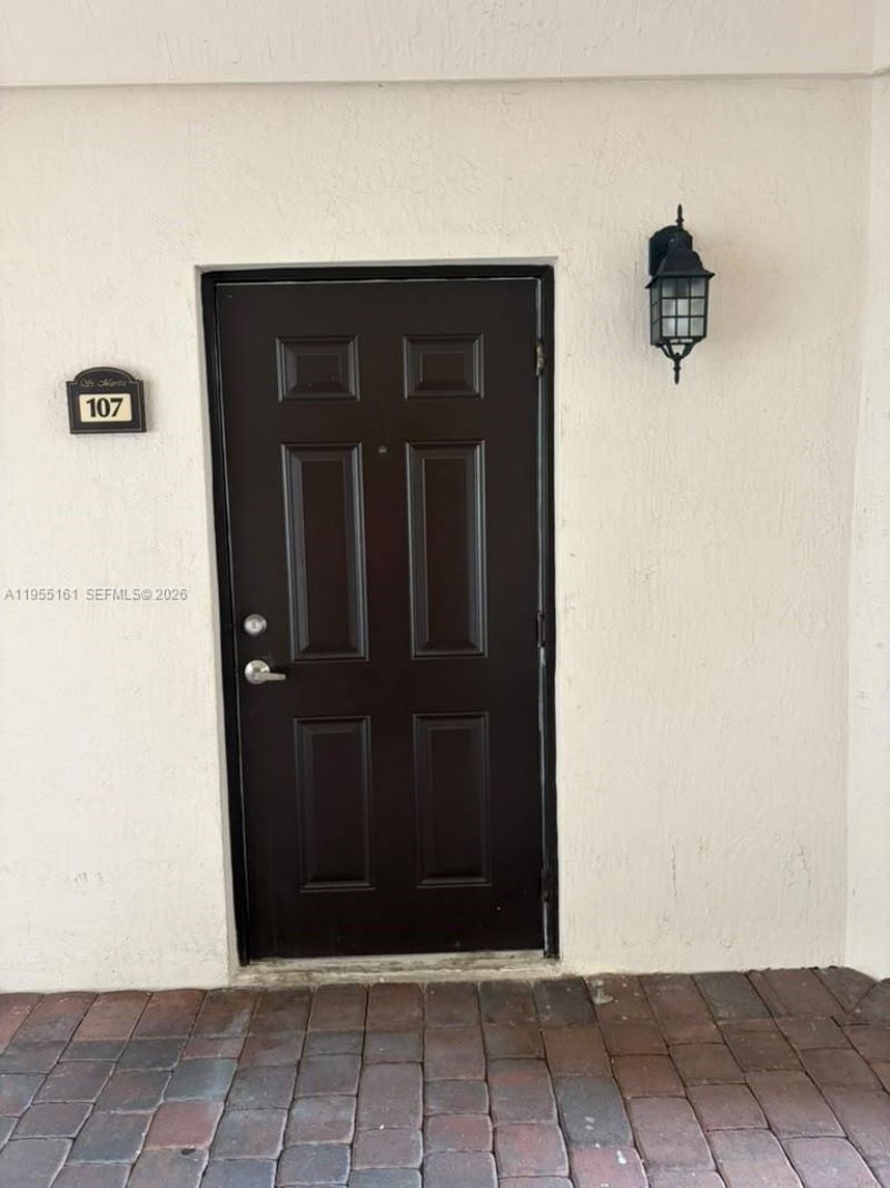 11601 NW 89th St, Unit 107, Doral, FL 33178 Photo