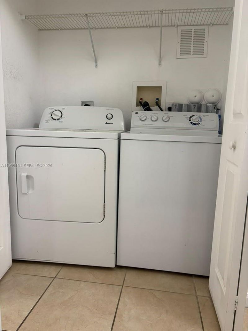 11601 NW 89th St, Unit 107, Doral, FL 33178 Photo