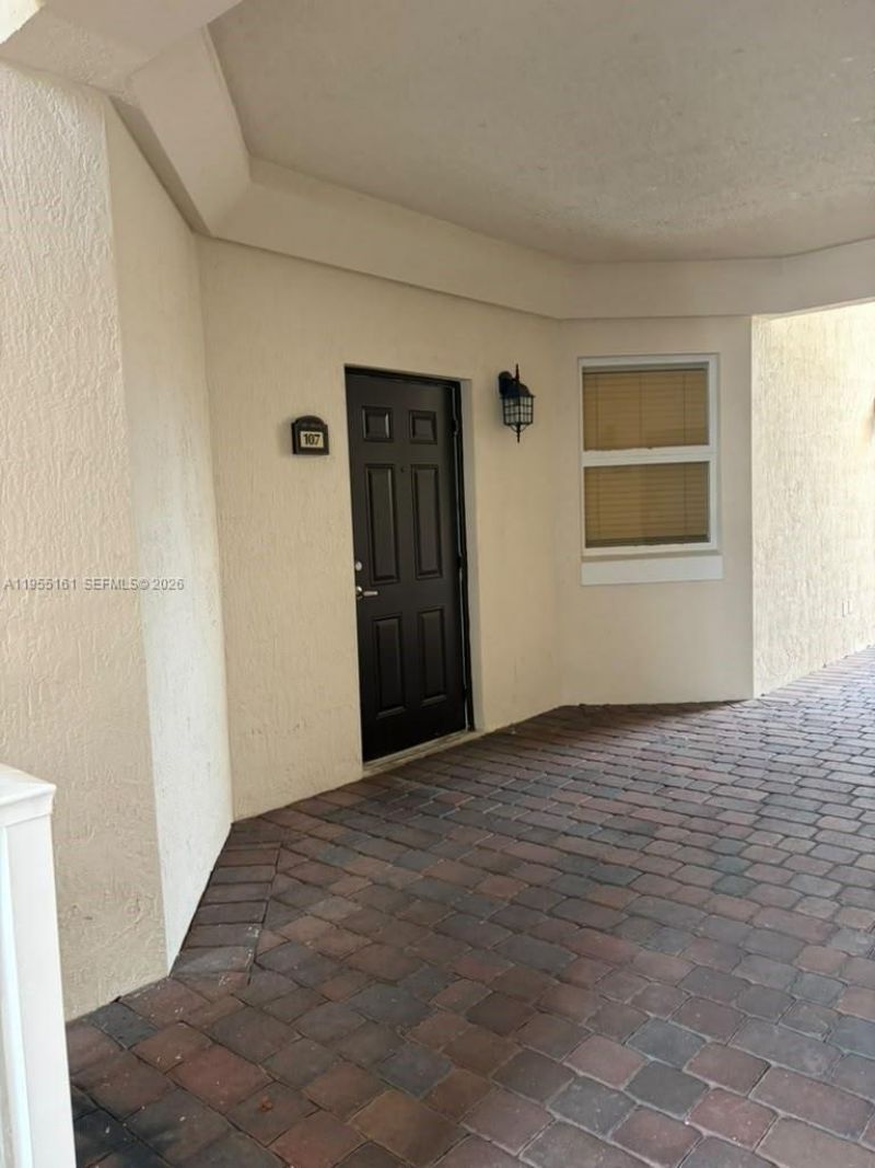 11601 NW 89th St, Unit 107, Doral, FL 33178 Photo