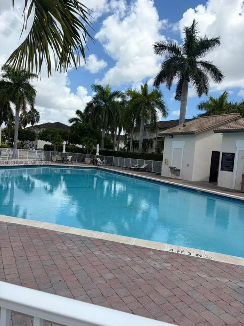 11601 NW 89th St, Unit 107, Doral, FL 33178 Photo