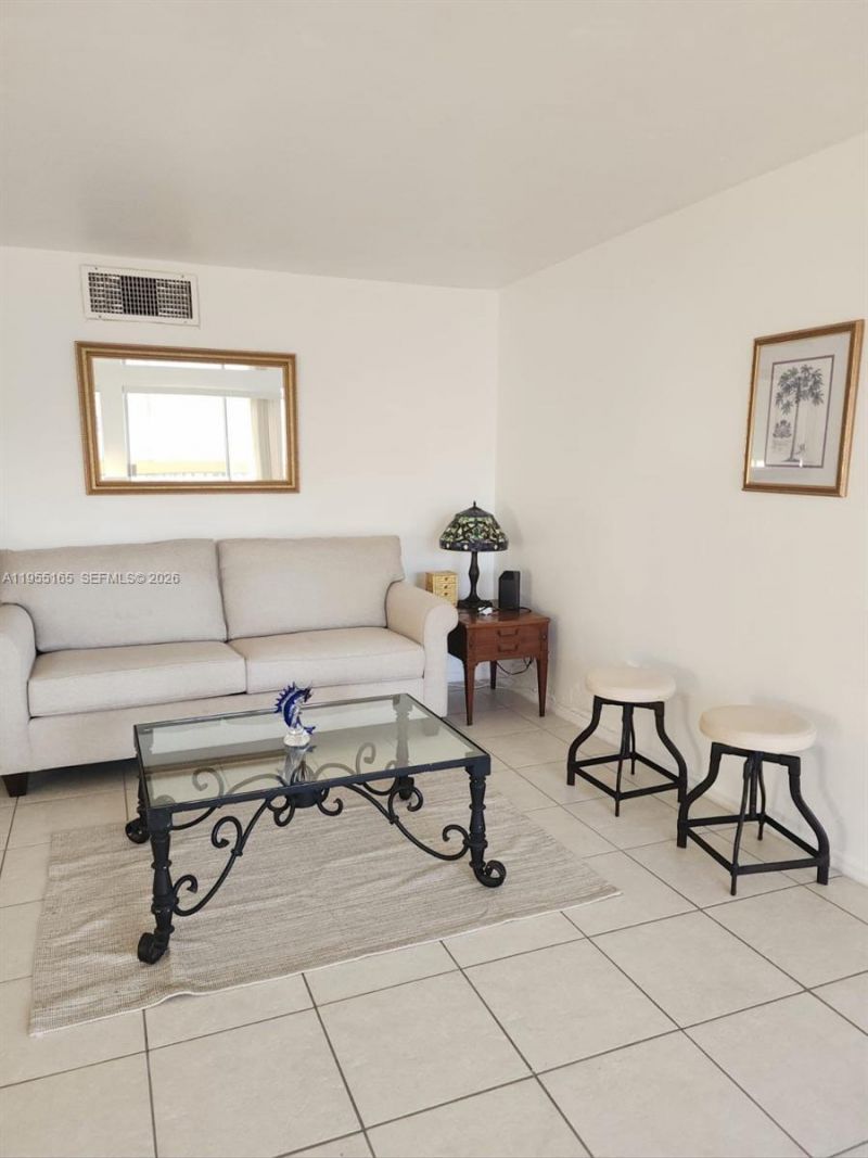 11960 NE 19th Dr, Unit 10, North Miami, FL 33181 Photo