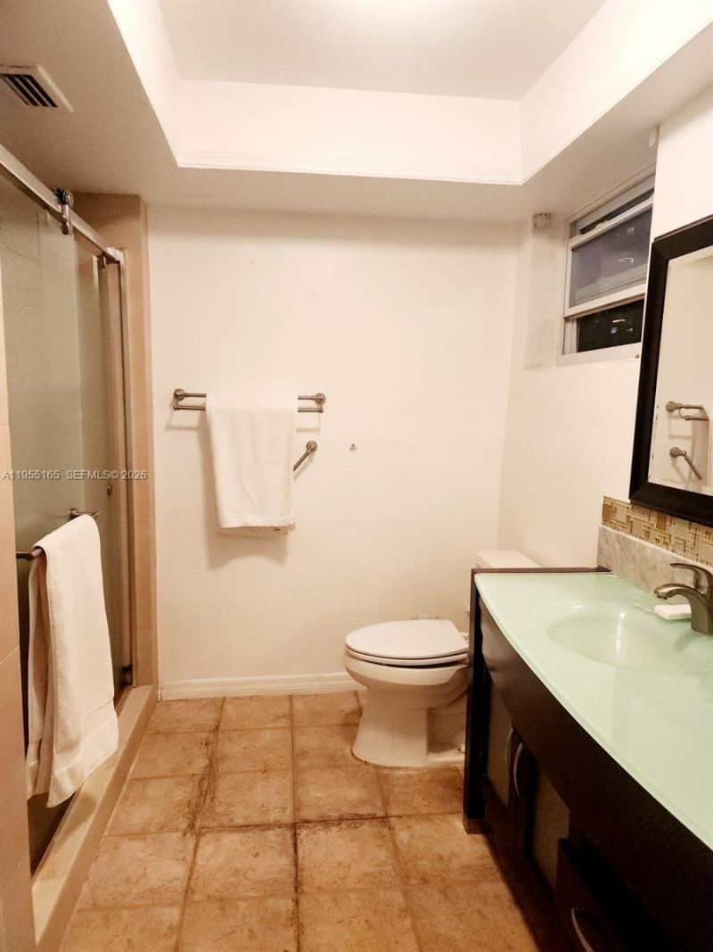 11960 NE 19th Dr, Unit 10, North Miami, FL 33181 Photo