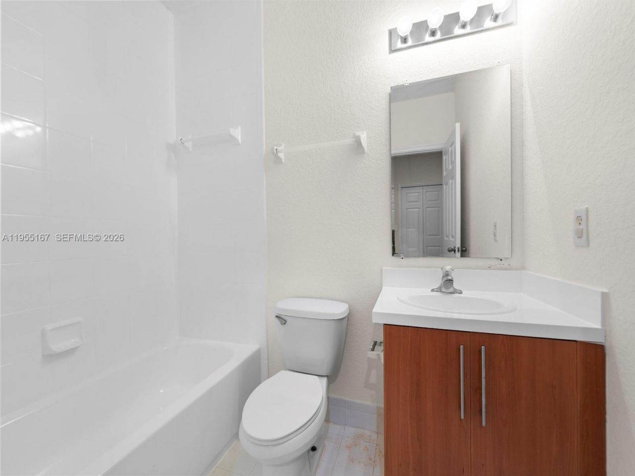 2534 SE 15th Ct , Homestead, FL 33035 Photo