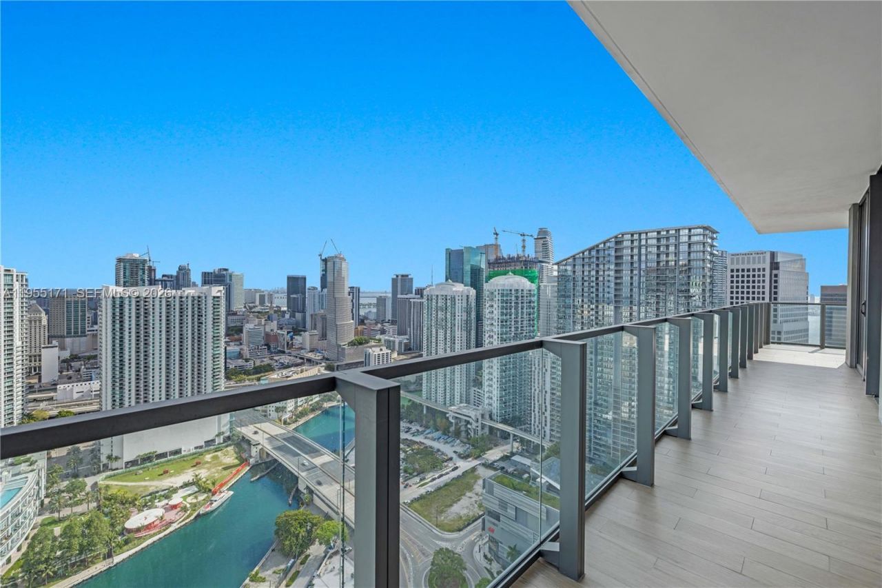 88 SW 7th St, Unit 3711, Miami, FL 33130 Photo