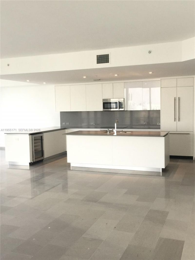 88 SW 7th St , Unit 3711, Miami, FL 33130 Photo